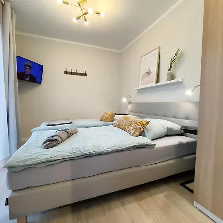 A2 - Haus Deichwind Koenigsberger Allee 36 - Feriendomizil Hollich